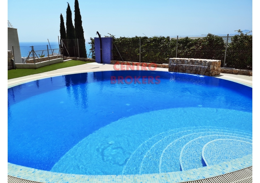 Nowy dom z basenem z bajecznym widokiem na morze w Cullera, Walencja